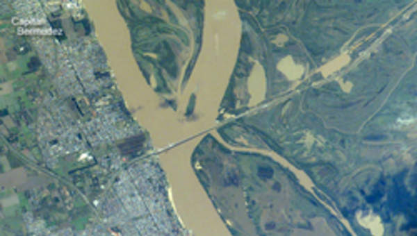 Fotografía aérea del río Paraná